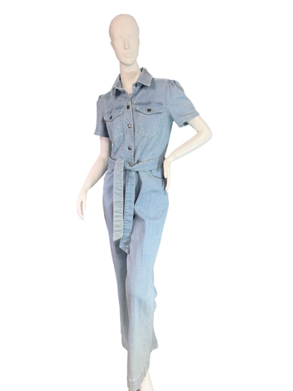Avec Les Filles Denim Belted Jumpsuit Light Wash Short Sleeves Flared Leg Sz 30